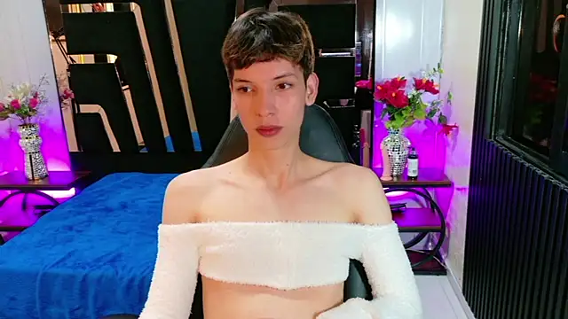 Stefany PiInk online show from April 16, 12:17 pm