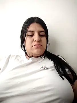 Hammy-sttt1 online show from March 13, 1:49 pm