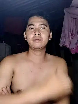 urhotasian online show from April 4, 5:55 pm
