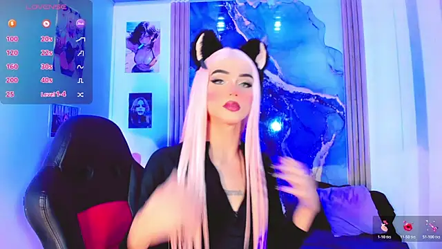 blonde queen- online show from June 3, 7:28 pm