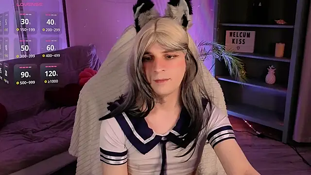 FoxIsPuff online show from April 1, 8:39 pm