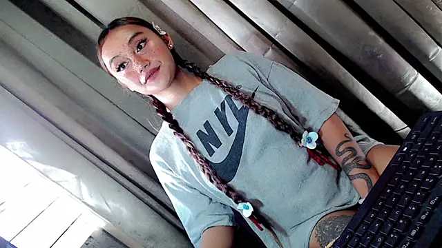 Jessicasfantasy online show from March 26, 1:53 am