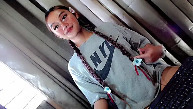 Jessicasfantasy online show from March 30, 1:39 am