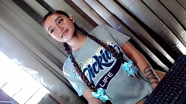 Jessicasfantasy online show from April 6, 2:43 am