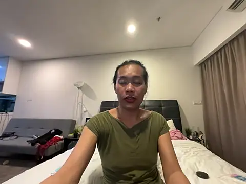 Ur topQeents online show from April 15, 8:31 pm