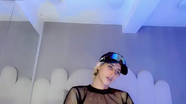 samantha bliss24 online show from April 16, 8:09 pm