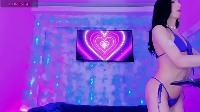 Melanny Brats online show from April 1, 10:40 pm