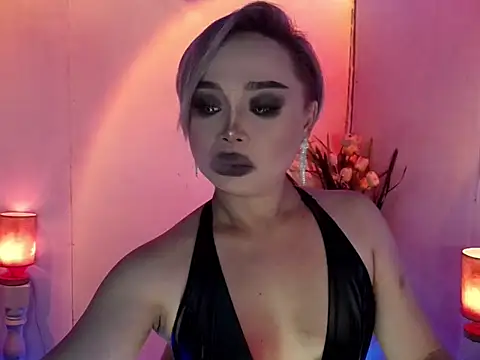 the girl of jamesbond online show from April 7, 4:52 pm