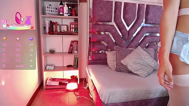 Eva  Walker online show from April 15, 9:48 pm