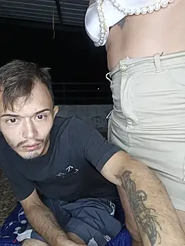 zamara and erik online show from April 11, 2:39 am