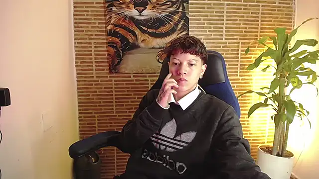Asher addamss  online show from July 18, 6:09 am