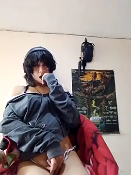 Liil bunny online show from May 14, 4:26 pm