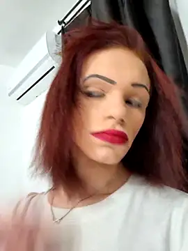 translady19 online show from June 25, 9:30 pm