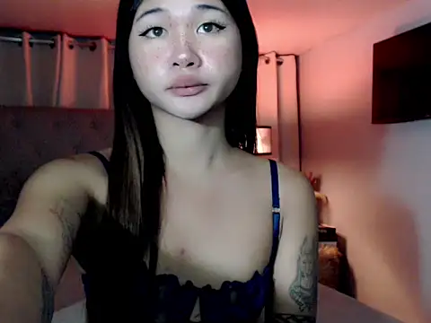 YourladyGeorgina69 online show from July 18, 11:43 pm