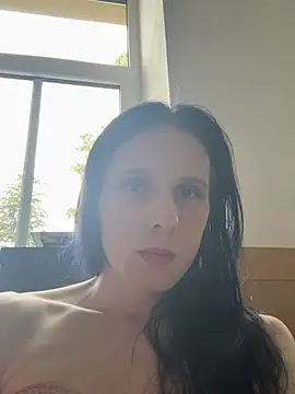 valeriebohm online show from July 1, 5:13 pm