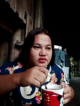 Snapshot of Andrea0414 chatting on December 11, 12:14 am Andrea0414 online show from December 11, 12:14 am