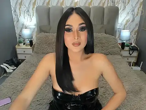 LegendaryNicole online show from September 14, 10:20 am