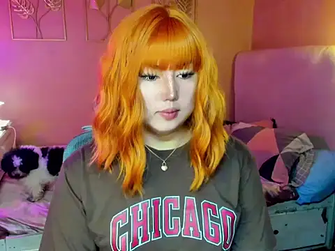 HOTnWILDalice online show from October 3, 4:12 am