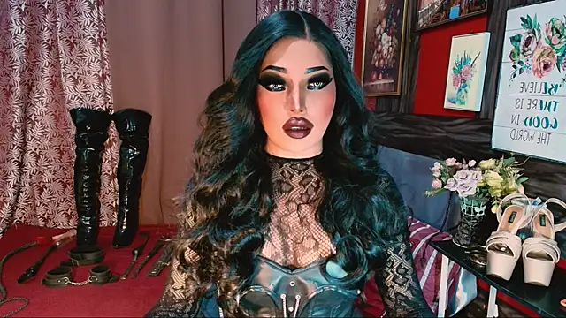 trixxielicious online show from April 13, 5:39 pm