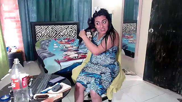 Sashaferrari2000 online show from February 20, 8:55 pm