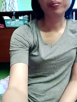 QueenSoreal online show from February 8, 9:43 pm