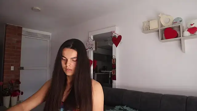  Vahos  online show from February 24, 7:07 pm