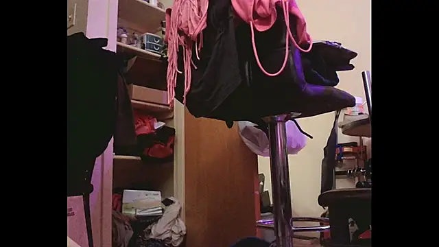 Mikela Alexa online show from December 6, 5:17 pm