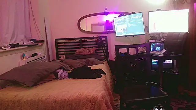 Mikela Alexa online show from December 21, 6:52 am