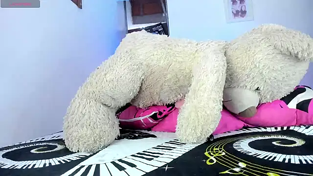 briitany hot online show from October 23, 8:35 pm