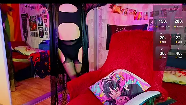 vetansenda online show from April 2, 7:45 pm