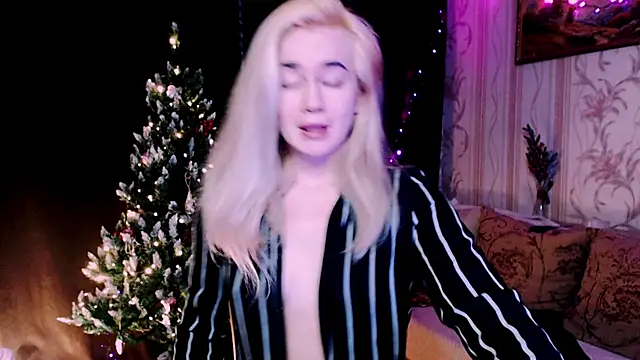 xxxcharismaaa online show from December 22, 9:41 pm