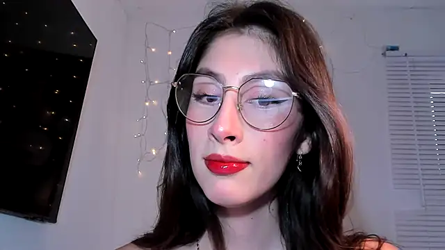 valeria gonzales  online show from January 5, 8:42 pm
