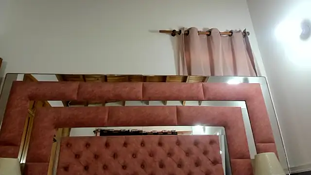 briana wonder69xxx online show from October 31, 3:32 pm