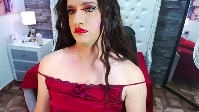 TRINY TS online show from February 12, 9:11 pm