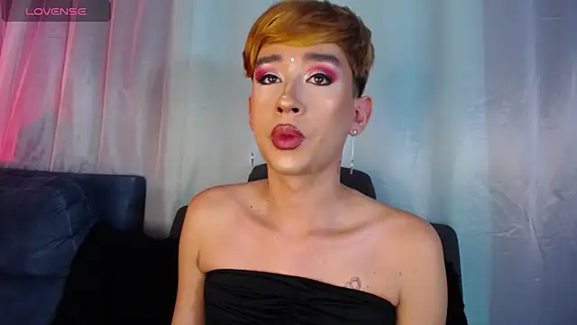 Chris boy  online show from January 27, 7:35 am