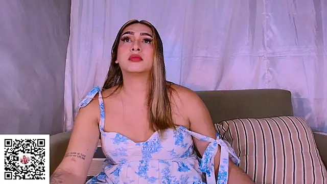 ISABELLASSMITH online show from October 4, 9:43 am