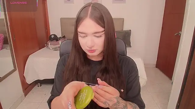 Miley Baker online show from February 20, 3:25 pm