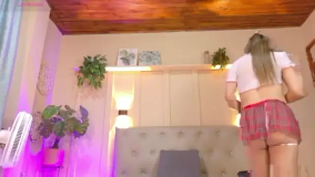 nicol snow online show from March 13, 7:19 pm