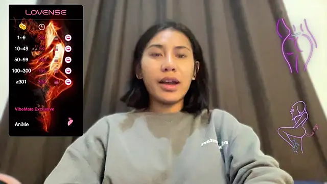 Snapshot of Alaia_Pope chatting on October 21, 6:20 pm Alaia Pope online show from October 21, 6:20 pm