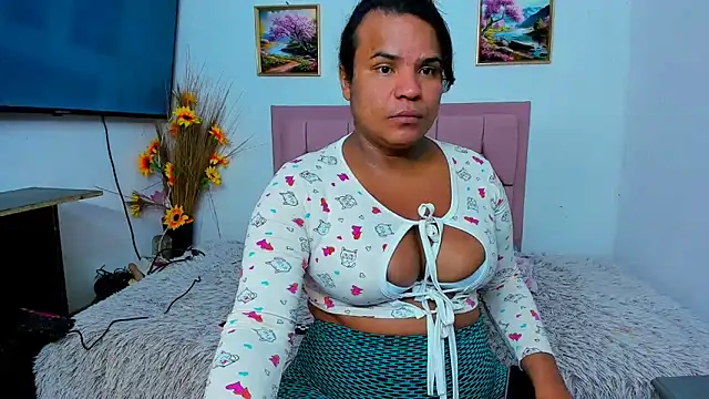 luciana osorno online show from April 16, 10:23 pm