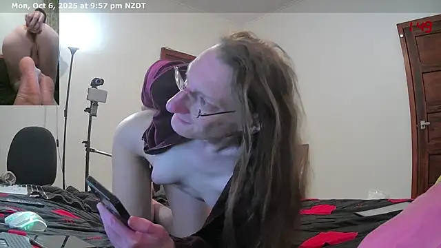 CDAdalyn online show from October 6, 8:58 am