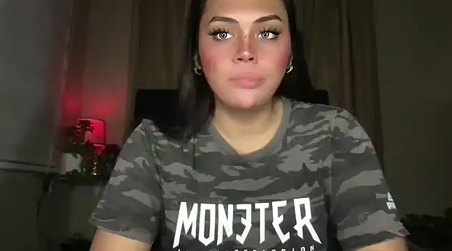 Snapshot of _MissKhimberlyXxx_ chatting on January 8, 5:48 am  MissKhimberlyXxx  online show from January 8, 5:48 am