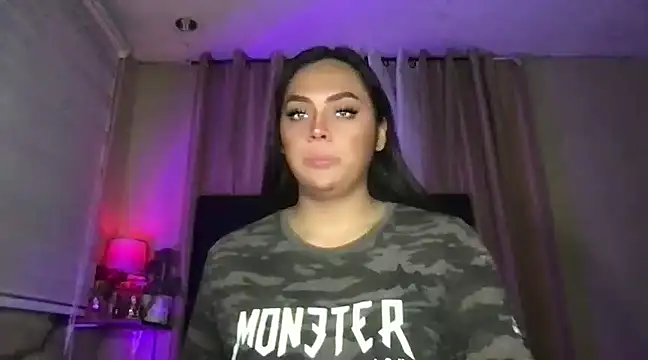 Snapshot of _MissKhimberlyXxx_ chatting on January 24, 7:08 am  MissKhimberlyXxx  online show from January 24, 7:08 am