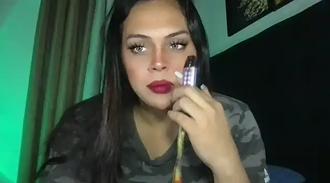 Snapshot of _MissKhimberlyXxx_ chatting on March 14, 9:40 am  MissKhimberlyXxx  online show from March 14, 9:40 am