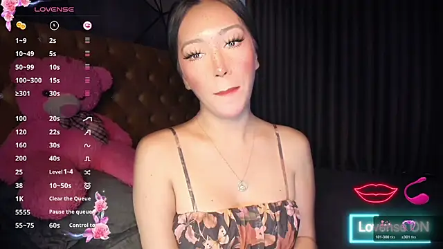 Jasmine Elcock online show from February 2, 7:24 pm