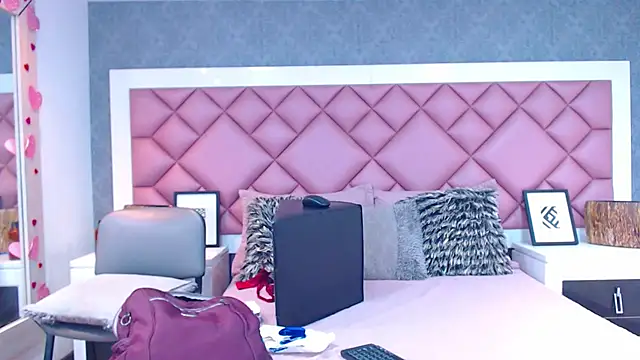 DanielaDuff online show from February 10, 7:43 pm