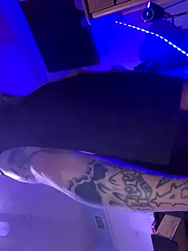 Kik SickSlut88 online show from November 3, 9:19 am