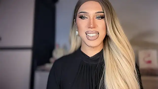 Ts glamxxxx online show from January 15, 1:04 am