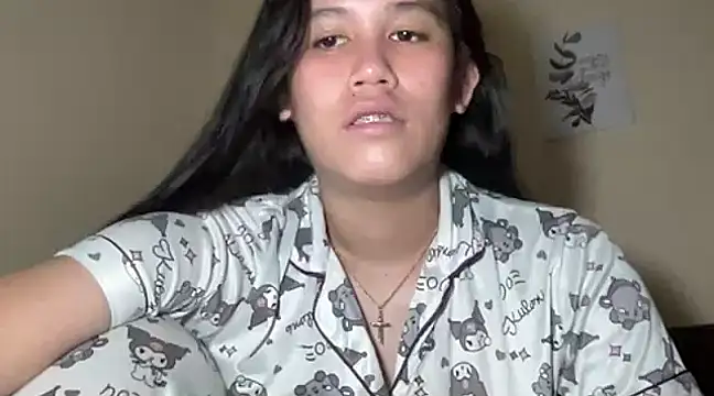 Snapshot of MeganTheRarest chatting on December 21, 6:09 am MeganTheRarest online show from December 21, 6:09 am