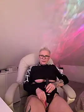 German Milf online show from March 9, 2:10 pm